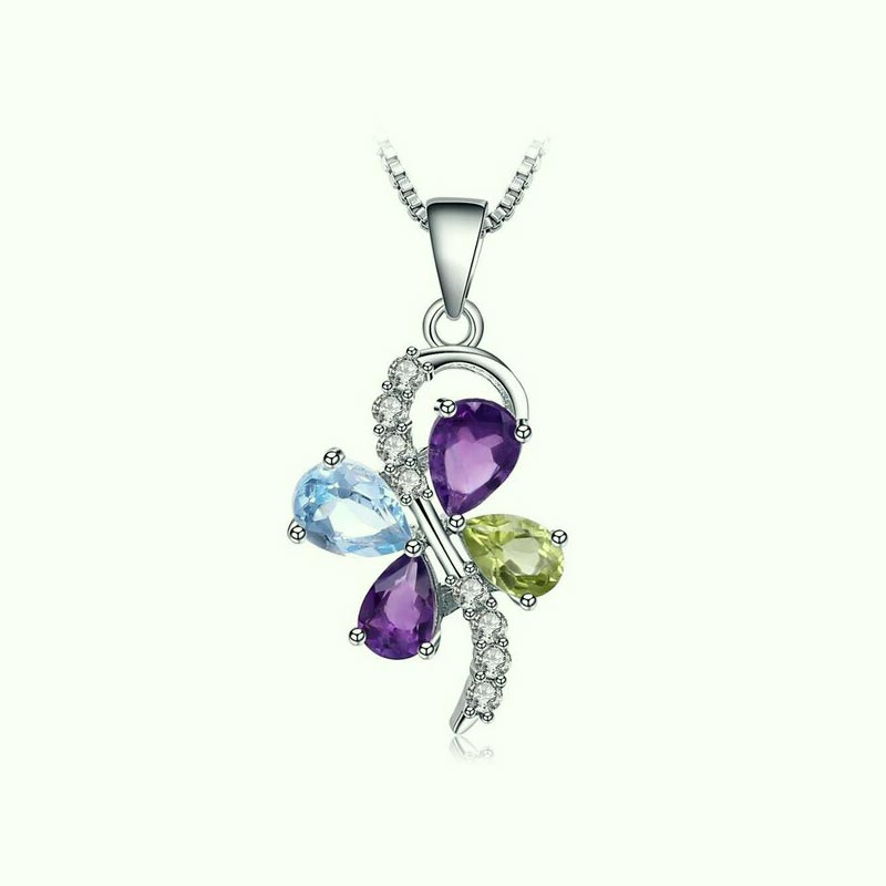 collier-papillon-pierres-naturelles