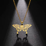 Origami Butterfly Necklace - Vignette | Esprit Papillon