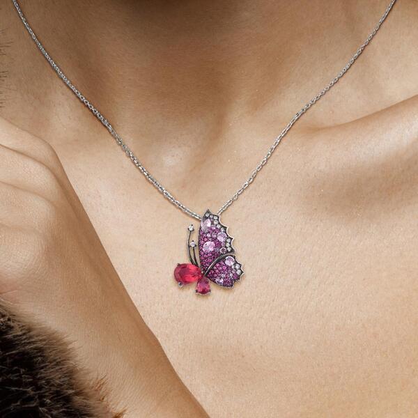 Pendentif Femme cristal Papillon