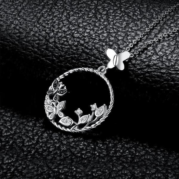 Pendentif papillon cercle