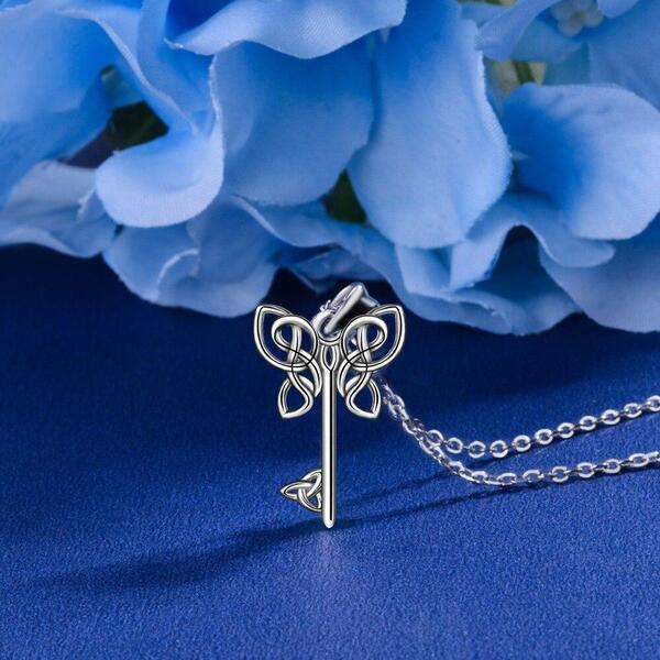 Pendentif Papillon clé