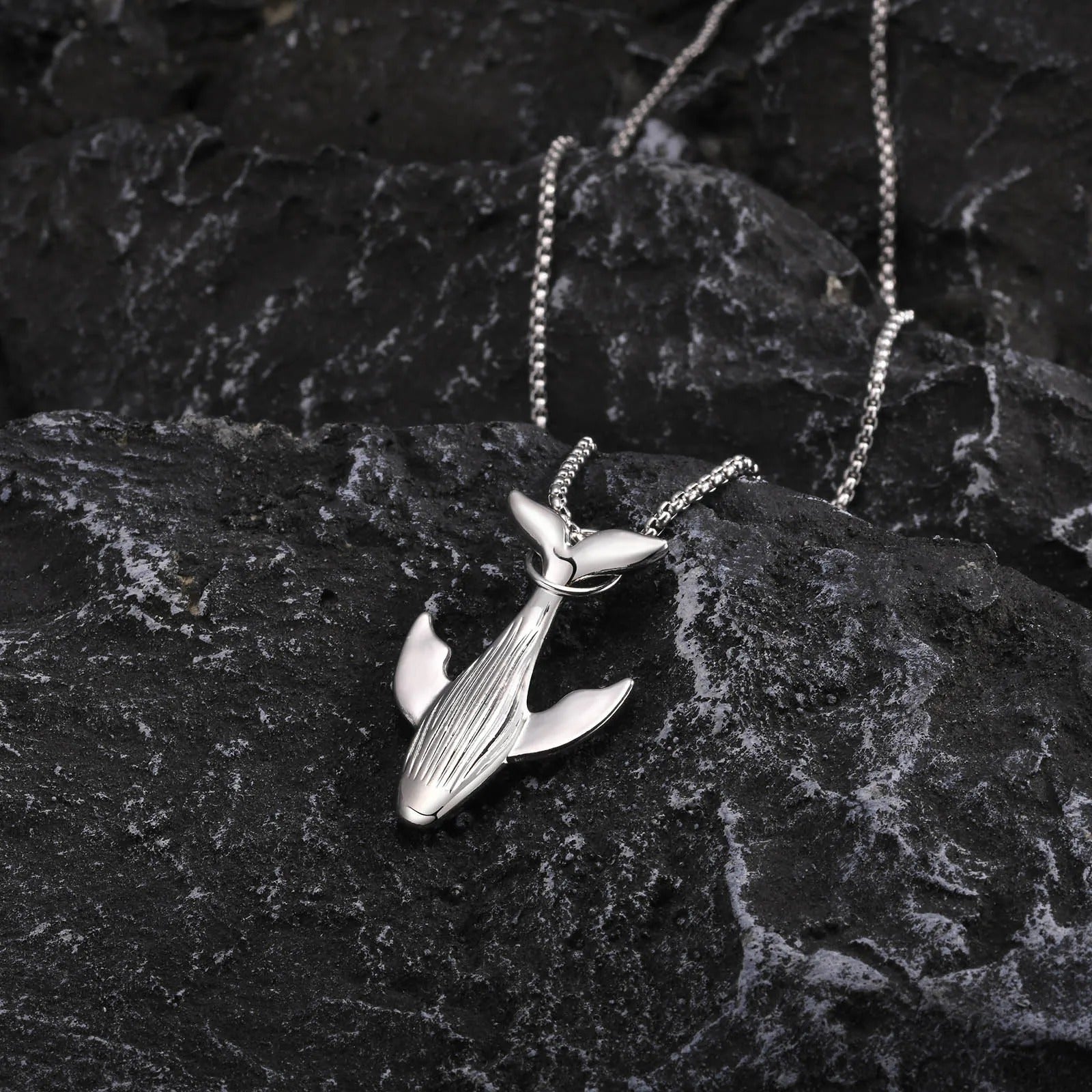 collier-baleine